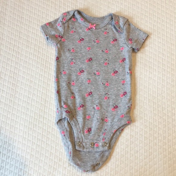 Carter’s Short Sleeve Onesies (SET OF 5) - Picture 6 of 9
